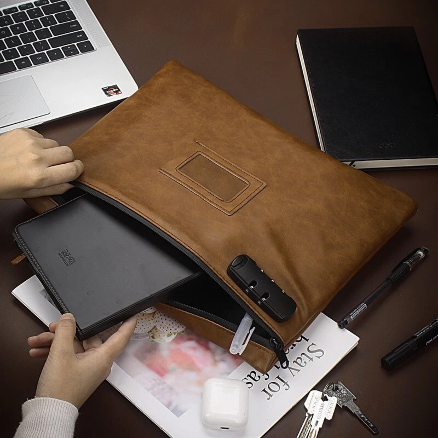 Lockable Bank Bag